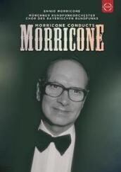 Morricone conducts morricone