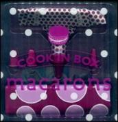 Macarons. Cook in box. Con gadget
